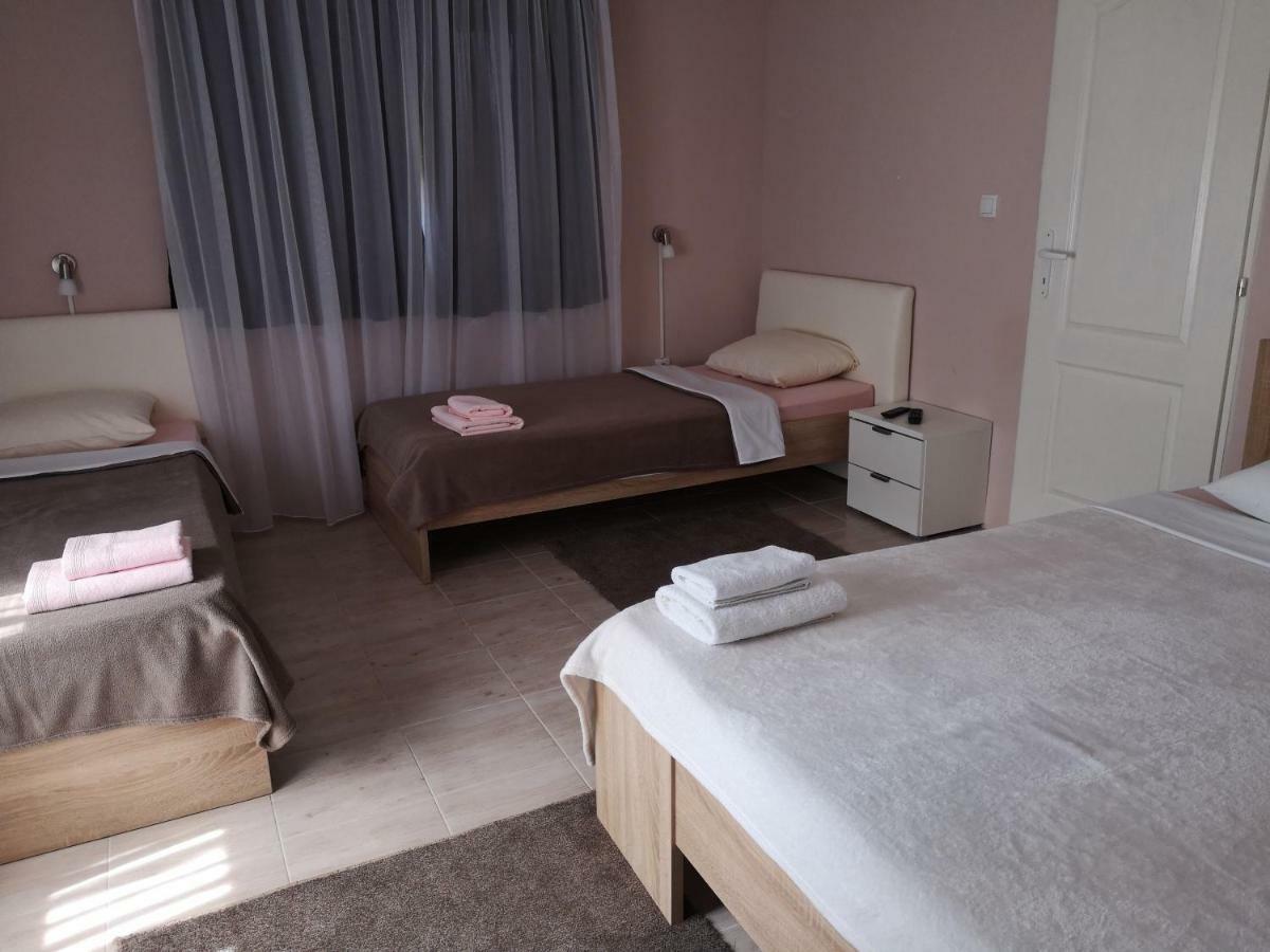 Apartment Dedine 哥鲁拜克 外观 照片